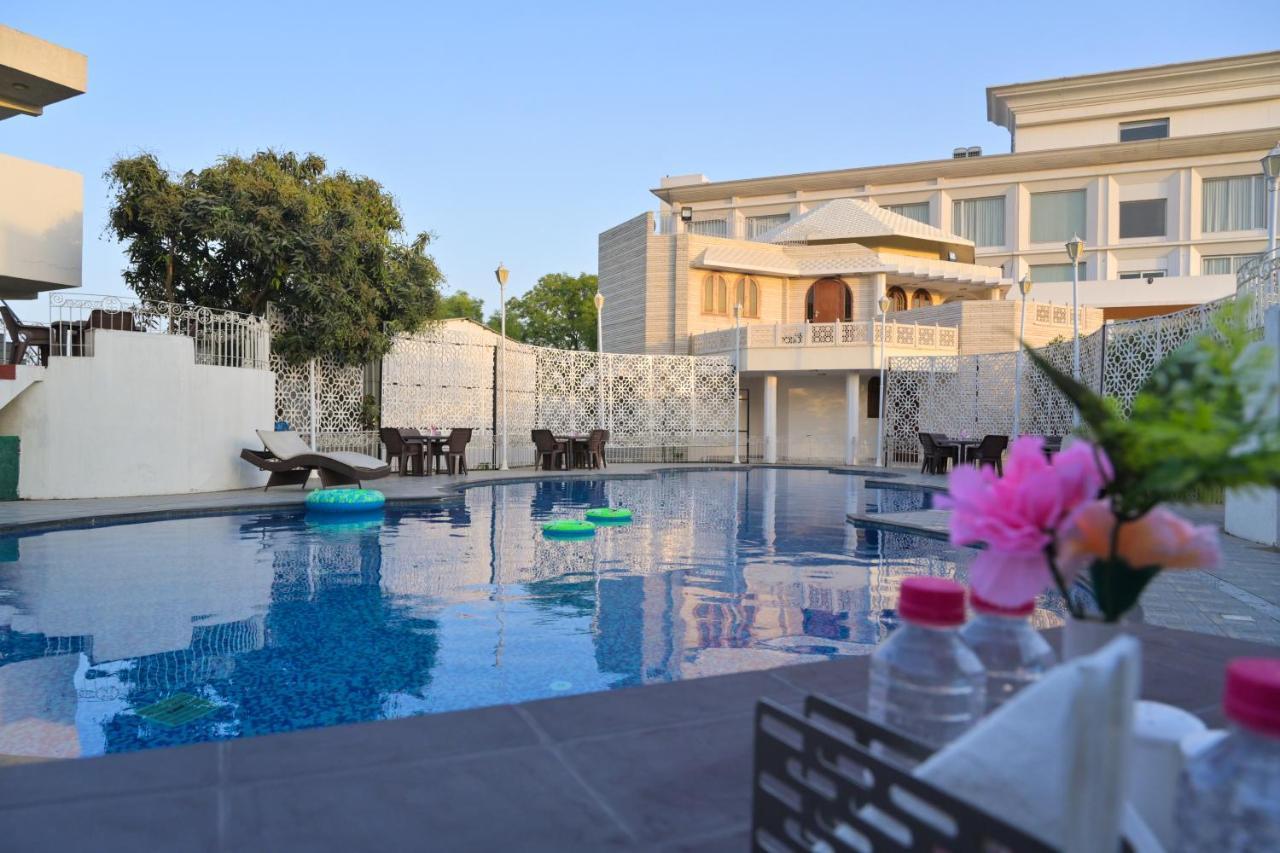 Stardom Resort جايبور المظهر الخارجي الصورة